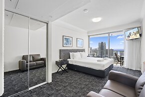 Chevron Renaissance - HR Surfers Paradise
