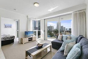 Chevron Renaissance - HR Surfers Paradise