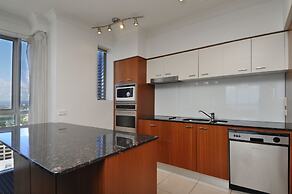 Chevron Renaissance - HR Surfers Paradise