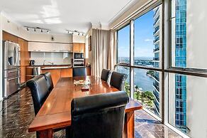 Chevron Renaissance - HR Surfers Paradise