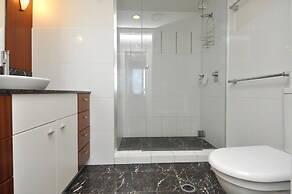 Chevron Renaissance - HR Surfers Paradise