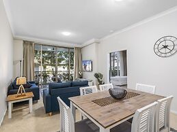 Chevron Renaissance - HR Surfers Paradise