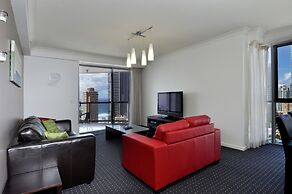 Chevron Renaissance - HR Surfers Paradise