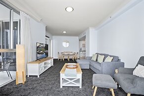 Chevron Renaissance - HR Surfers Paradise