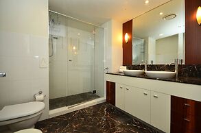 Chevron Renaissance - HR Surfers Paradise