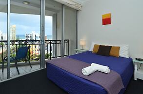 Chevron Renaissance - HR Surfers Paradise