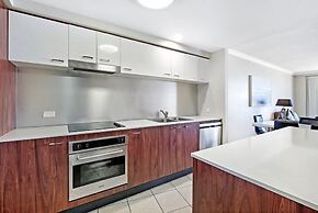 Chevron Renaissance - HR Surfers Paradise