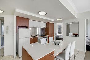 Chevron Renaissance - HR Surfers Paradise