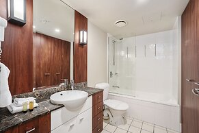 Chevron Renaissance - HR Surfers Paradise