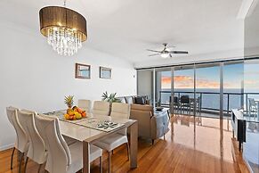 Chevron Renaissance - HR Surfers Paradise