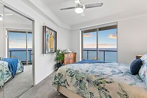 Chevron Renaissance - HR Surfers Paradise