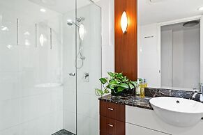 Chevron Renaissance - HR Surfers Paradise