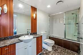 Chevron Renaissance - HR Surfers Paradise