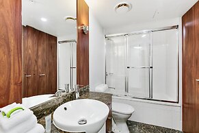 Chevron Renaissance - HR Surfers Paradise