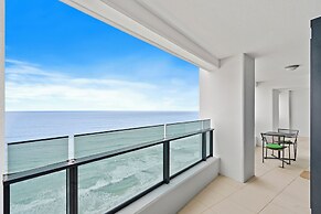 Soul on the Esplanade - HR Surfers Paradise