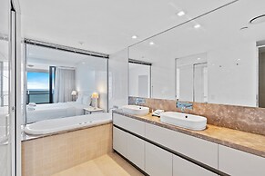 Soul on the Esplanade - HR Surfers Paradise