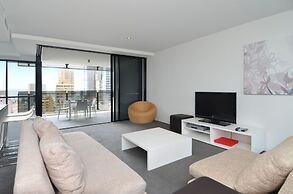 Circle on Cavill - HR Surfers Paradise