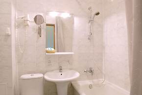 Hotel Atal