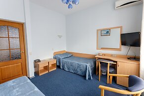 Hotel Atal