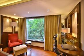 Regenta Central The Crystal