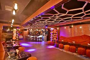 Regenta Central The Crystal