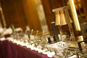 Regenta Central The Crystal