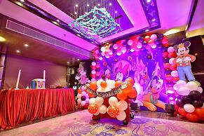 Regenta Central The Crystal