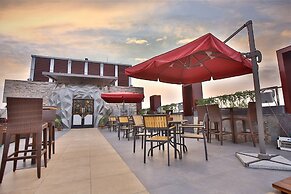 Regenta Central The Crystal