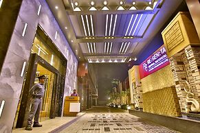 Regenta Central The Crystal