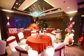 Regenta Central The Crystal