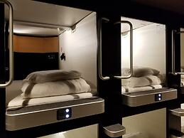 Glansit Akihabara Comfort Capsule Hotel