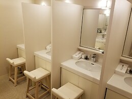 Glansit Akihabara Comfort Capsule Hotel