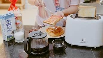 Hostie Saigon Wanderlust Home