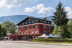 La Maison De Savoie