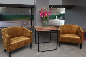 L.M Club Hotel