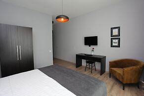 L.M Club Hotel