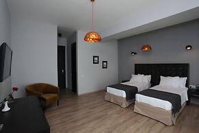 L.M Club Hotel