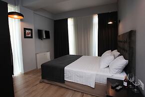 L.M Club Hotel