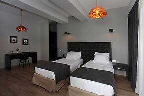 L.M Club Hotel