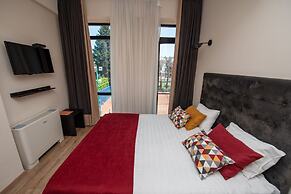 L.M Club Hotel