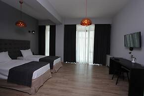 L.M Club Hotel