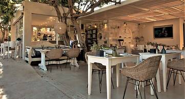 IridaChic Boutique Hotel & Spa