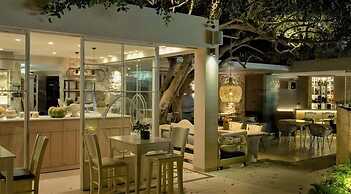 IridaChic Boutique Hotel & Spa