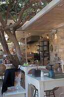 IridaChic Boutique Hotel & Spa