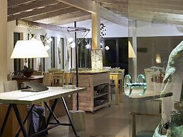 IridaChic Boutique Hotel & Spa