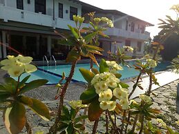 Saman Resort