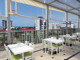 Hotel Green Glass