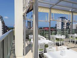 Hotel Green Glass