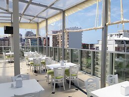 Hotel Green Glass