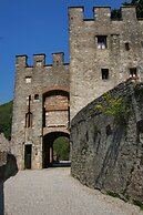 Castrum di Serravalle